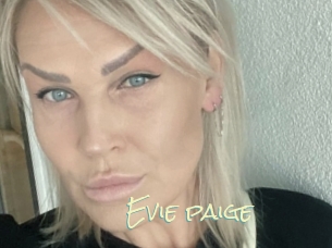 Evie_paige