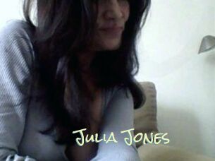 Julia_Jones