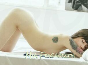 Mia_Foxworth