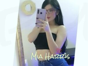 Mia_Harris