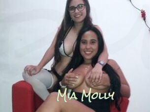 Mia_Molly