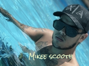 Mikee_scooth