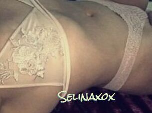 Selinaxox