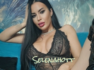 Selenahott